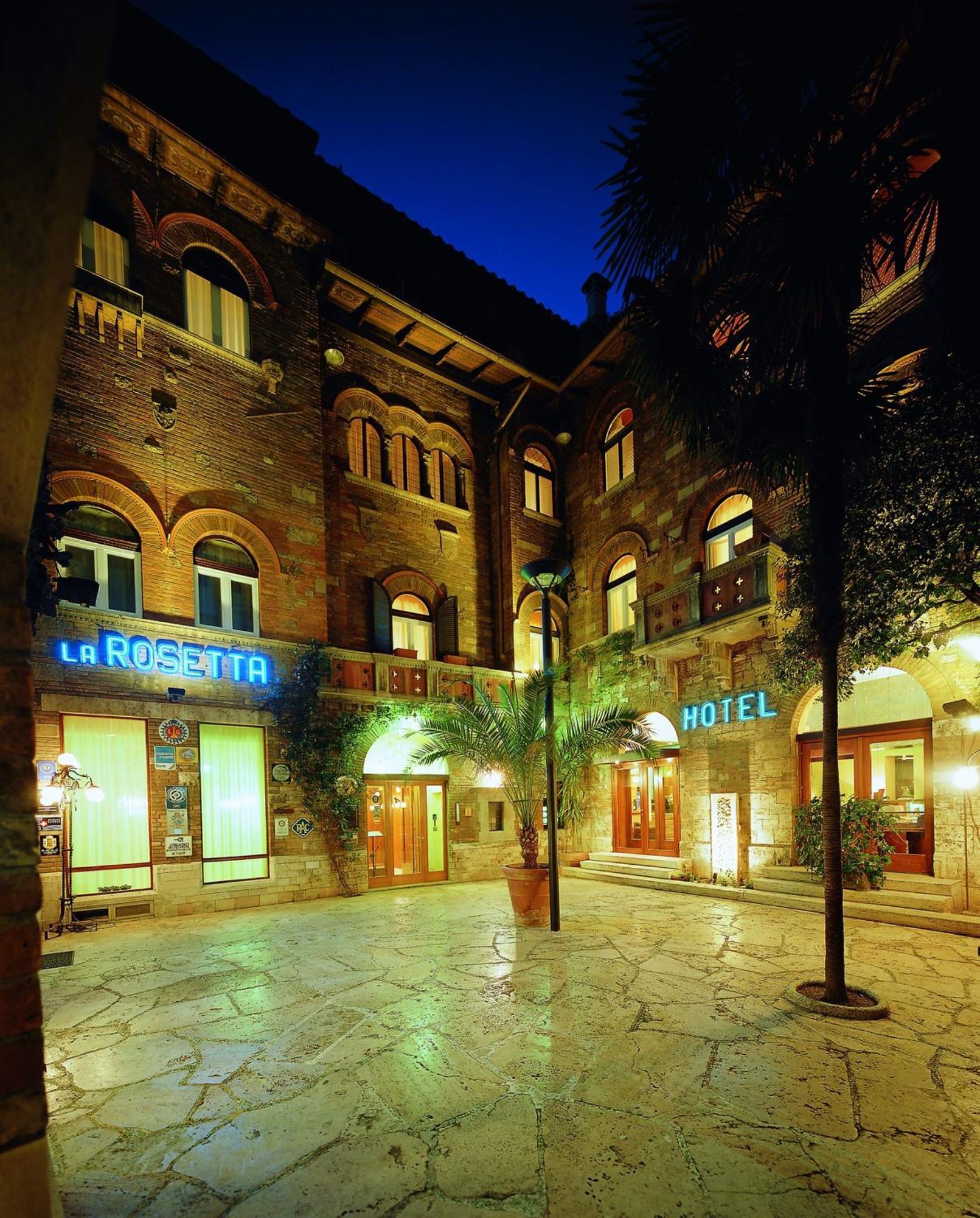 פרוג'ה Hotel La Rosetta מראה חיצוני תמונה